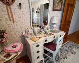 Part of bedroom suite vanity 