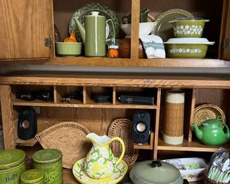 Verde green 4pc set Pyrex 
Green metal canister set 