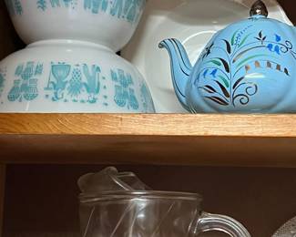 Turquoise Amish Butterprint Pyrex bowls 
