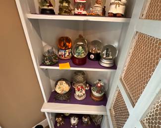 Snow globes