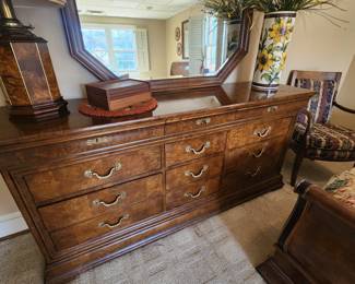 Henredon Dresser