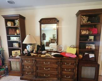 Heritage Bedroom Set