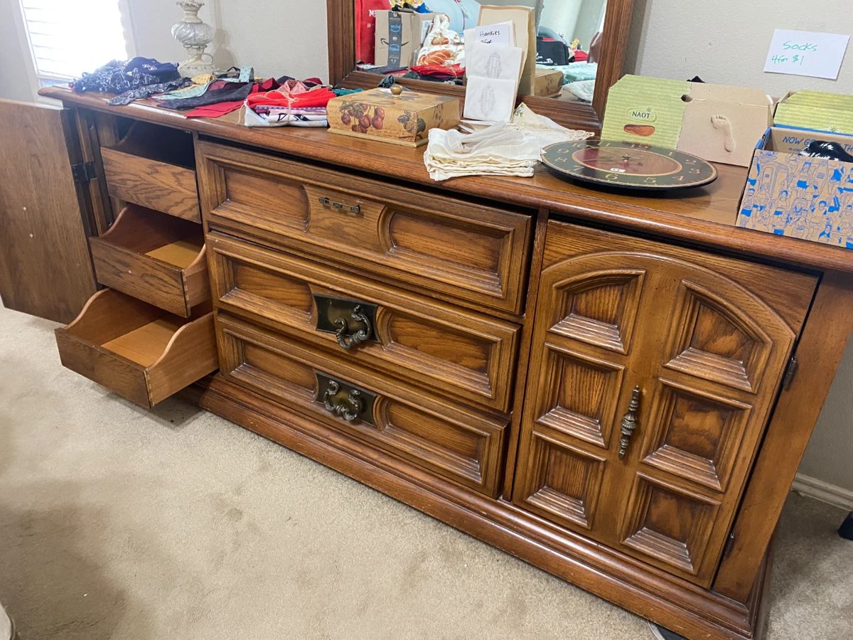 Dresser
