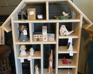 House frame for collectible figurines