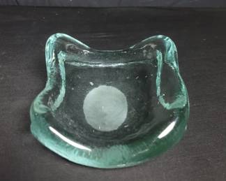 Lot # : 617 - Hand blown glass bowl