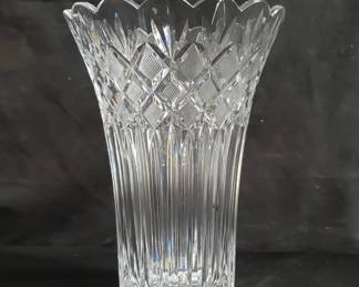 Lot # : 103 - Waterford crystal vase