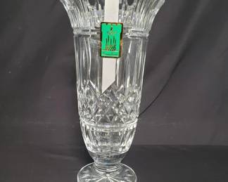 Lot # : 20 - Waterford crystal Lismore castle vase