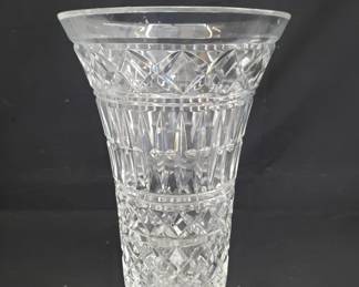Lot # : 505 - Signed Waterford crystal flared vase