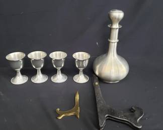 Lot # : 382 - Group of pewter goblets and decanter