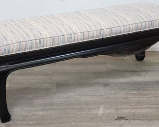 Lot # : 41 - Asian-style upholstered bedroom bench
