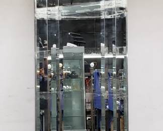Lot # : 679 - Vintage 2-panel beveled mirror