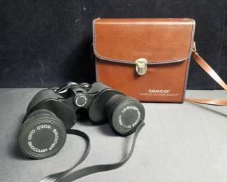 Lot # : 548 - Tasco binoculars with case