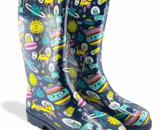 Lot # : 330a - Women’s new Lone Cone space cat rain boots