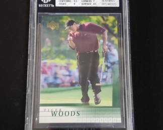 Lot # : 293 - Upper deck Tiger Woods graded card
