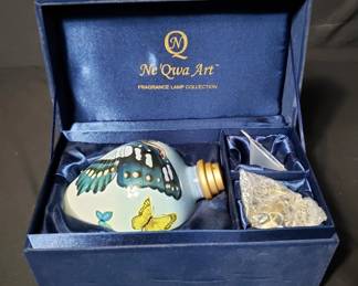 Lot # : 732 - Ne 'Qwa Art .fragrance lamp collection