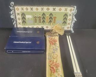 Lot # : 561 - Box of miscellaneous