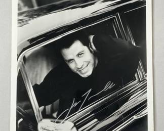 Lot # : 344z - John Travolta autographed photo