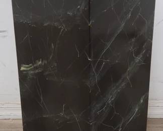Lot # : 38 - Italian faux marble pedestal