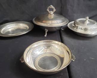 Lot # : 303 - Group of silver plated serve ware