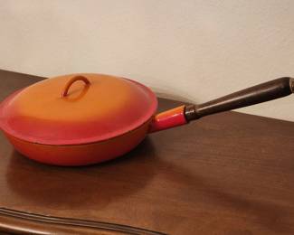 Lot # : 302d - Vintage Belgium Descoware cast iron frying pan