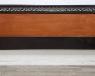 Lot # : 92 - Mid-century modern Asian-style headboard