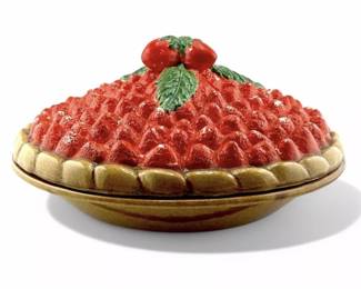 Lot # : 370a - Vintage Over and back ceramic strawberry pie dish