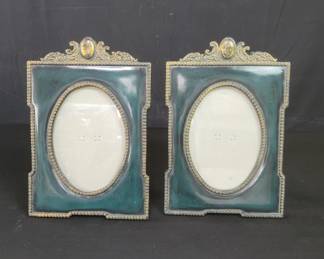 Lot # : 312 - Pair of composite picture frames