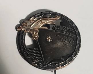 Lot # : 338 - WWII German Blockade Runner badge, Berlin