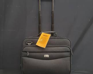 Lot # : 655 - Western pack travel case