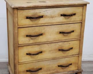 Lot # : 82 - Monterey chest of drawers with wrought iron