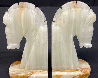 Lot # : 610v - Vintage onyx horse head bookends