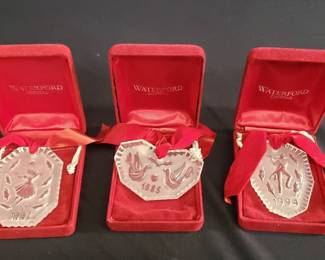 Lot # : 412 - 3 Waterford crystal Christmas ornaments