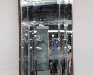 Lot # : 148 - Vintage 2-panel beveled mirror, as is