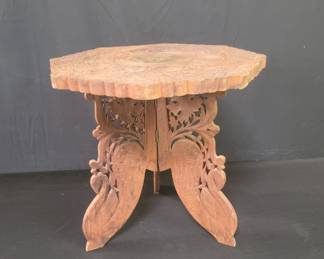 Lot # : 430 - Indian carved wood stand