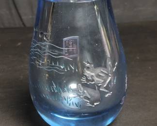 Lot # : 605 - Asian engraved hand blown glass vase