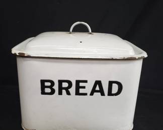Lot # : 648 - Vintage enameled bread box