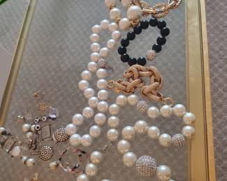 Pearls, bracelets and earrings 