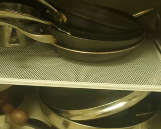 Cookware Nice and clean