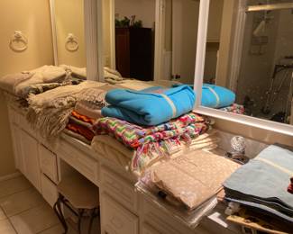 blankets and throws