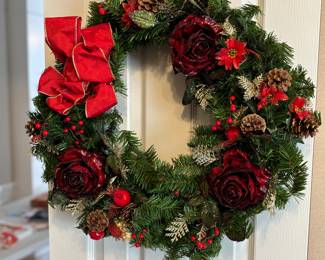 Holiday wreath