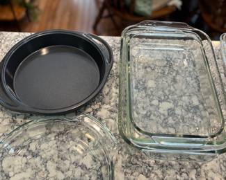 Pyrex, pans