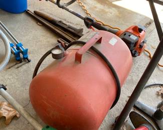 Pressure air tank