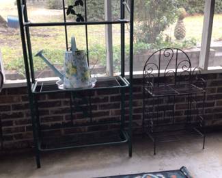 metal plant stands,