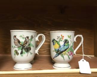 Set of 4 bird mugs