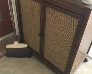 Roll around microwave cart