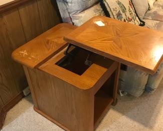 This is cool, pop up server table