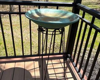 outdoor bird bath