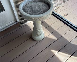 outdoor bird bath