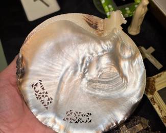 Brown Lip Mother of Pearl Polished Oyster Half Shell