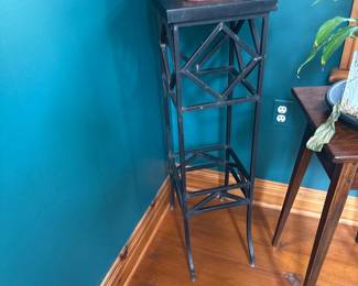 Metal Plant stand / pedestal